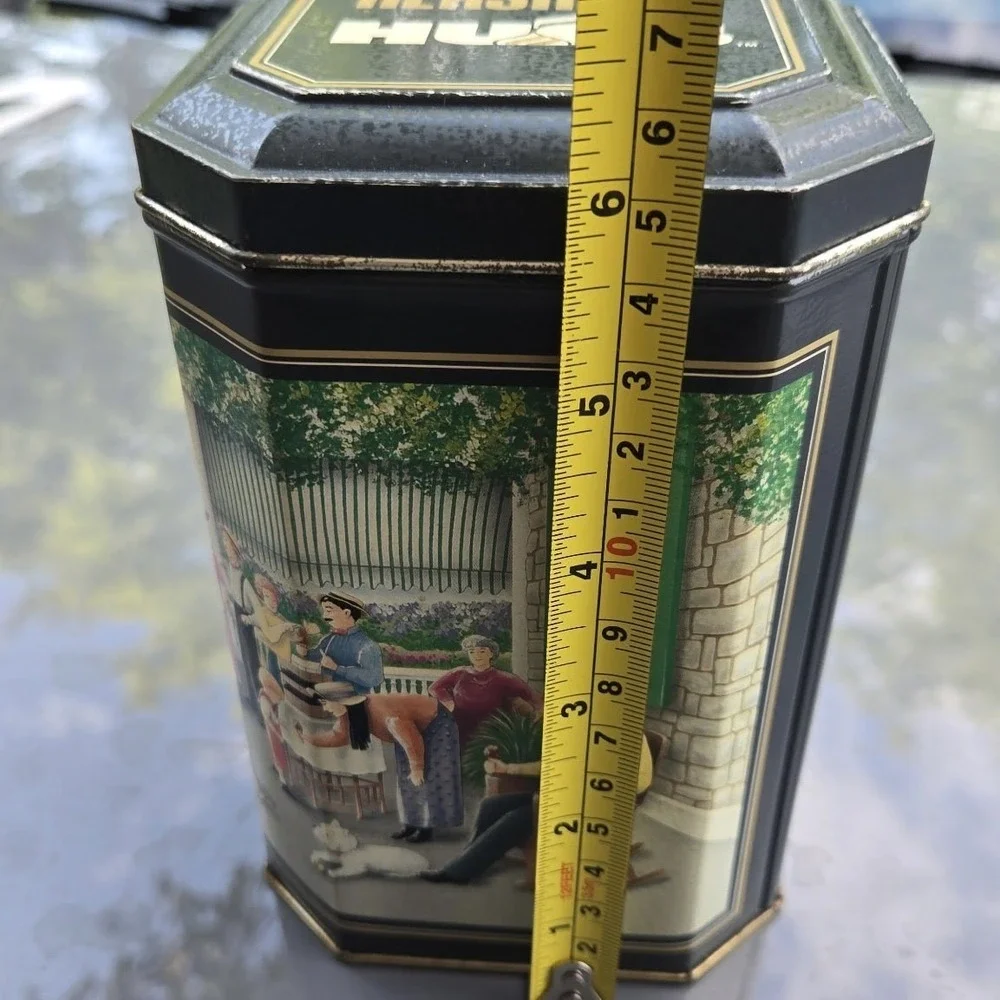 VTG Hershey's Hugs Hometown Series Canister #10 Ice‎ Cream Social Tin 1994 USA